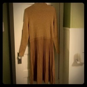 Nine West Tan and Gold dress